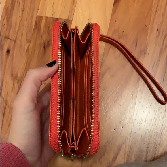 Wristlet !! - Picture 3 of 3